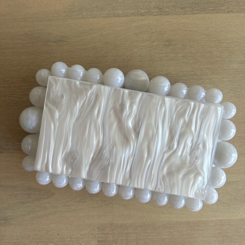 Acrylic push lock clutch, pearl color